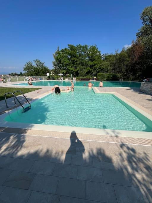 E Piscina Peschiera Appartamento Peschiera del Garda